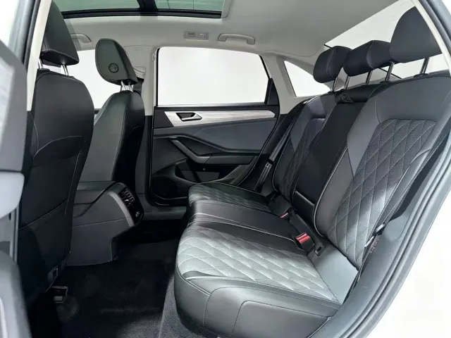 Volkswagen Sagitar — Фото автомобиля 9