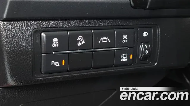 KG_Mobility_Ssangyong Rexton Новый Rexton Sport Дизель 2.2 4WD — Фото автомобиля 19