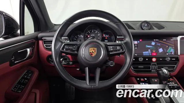 Porsche Macan — Фото автомобиля 19