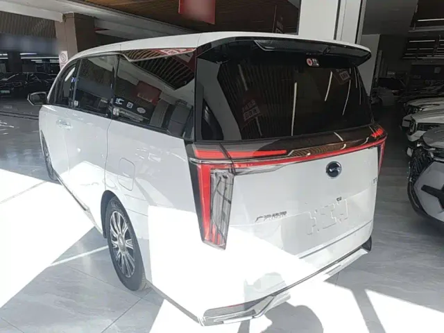 GAC Trumpchi E9 — Фото автомобиля 4