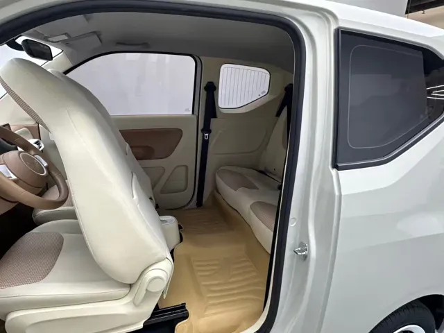 Wuling Hongguang Mini EV — Фото автомобиля 6