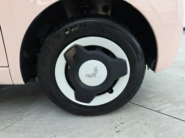 Wuling Hongguang Mini EV — Фото автомобиля 6