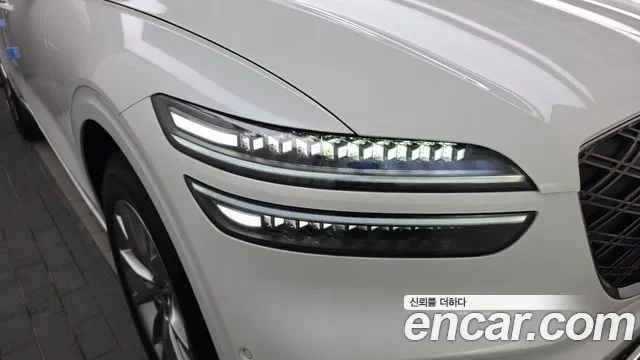 Genesis GV70 — Фото автомобиля 22