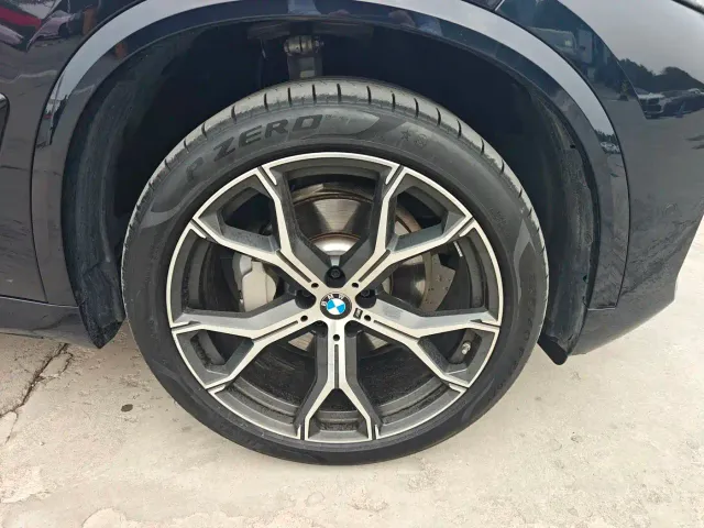 BMW X5 — Фото автомобиля 4