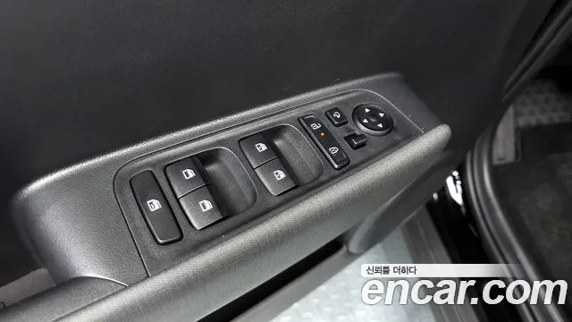 Hyundai Casper Casper Electric Cross — Фото автомобиля 11