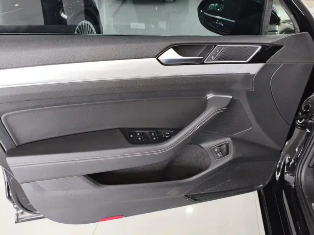 Volkswagen Magotan GTE Plug-in Hybrid 2022 GTE Luxury — Фото автомобиля 7