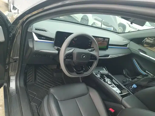 Changan Raeton Plus — Фото автомобиля 9