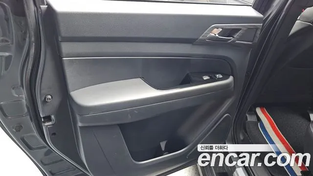 KG_Mobility_Ssangyong Rexton Новый Rexton Sport Khan Дизель 2.2 4WD — Фото автомобиля 25