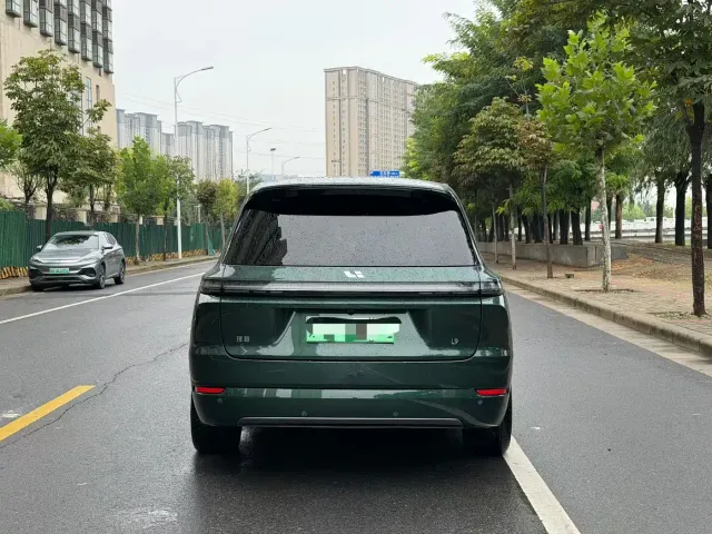 Li Auto Li Xiang L9 2024 Model Ultra — Фото автомобиля 8