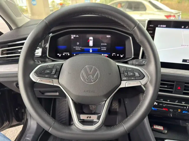 Volkswagen Sagitar — Фото автомобиля 5