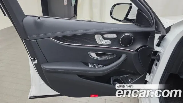 Mercedes-Benz E-Class W213 — Фото автомобиля 13