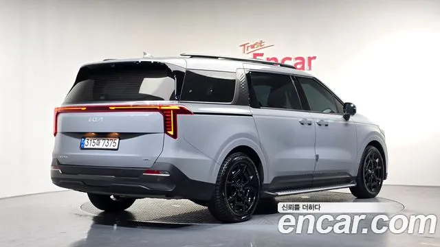 Фотография автомобиля — Kia Carnival Generation 4