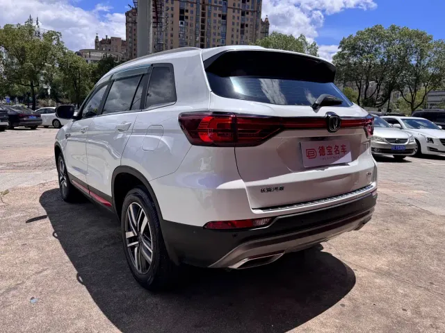 Changan CS75 — Фото автомобиля 13