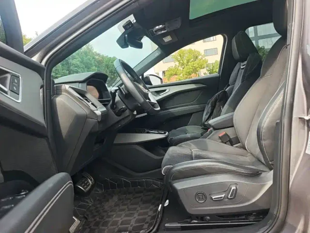 Audi Q5 e-tron — Фото автомобиля 19