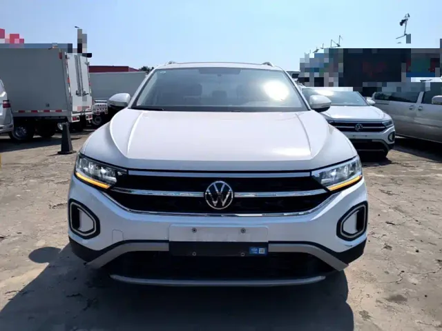 Volkswagen T-Roc — Фото автомобиля 2
