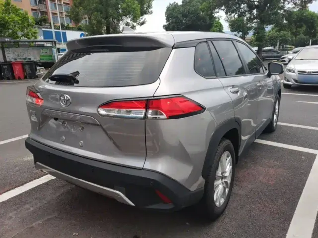 Toyota Corolla Cross — Фото автомобиля 6