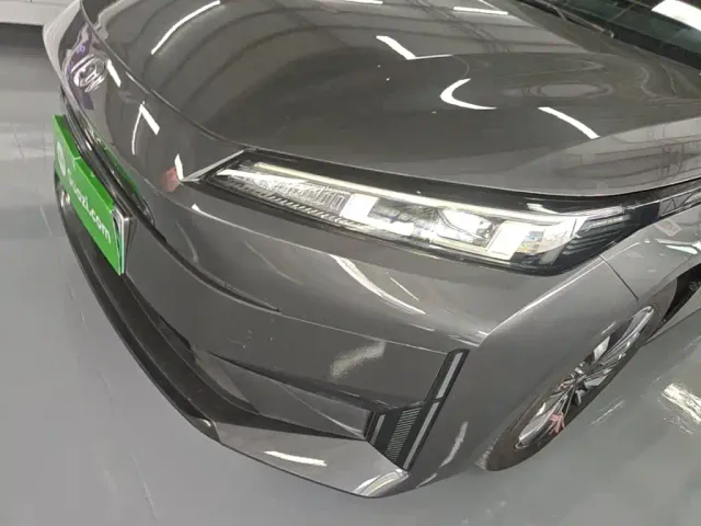 Changan Qiyuan A05 — Фото автомобиля 23