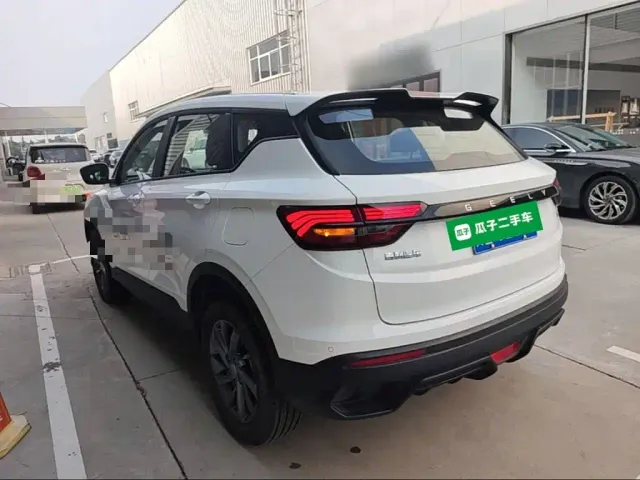 Geely Binyue — Фото автомобиля 22