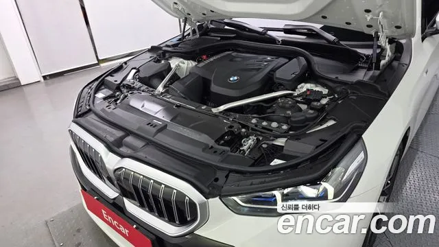 BMW 5 Series G60 — Фото автомобиля 9