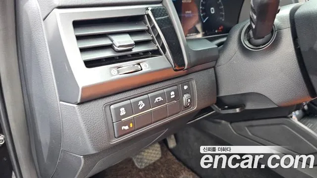 KG_Mobility_Ssangyong Rexton Новый Rexton Sport Khan Дизель 2.2 4WD — Фото автомобиля 14