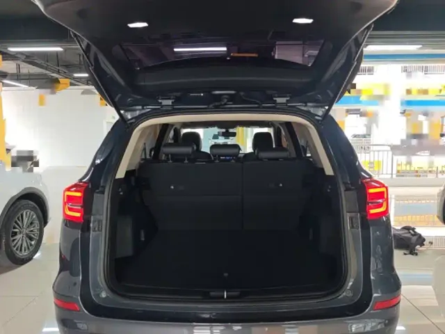BYD Song — Фото автомобиля 18