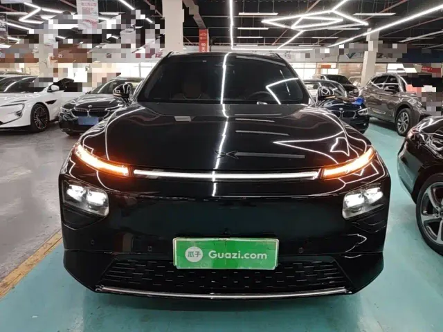 Xpeng G9 — Фото автомобиля 2