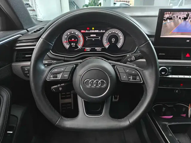 Audi A4L — Фото автомобиля 15