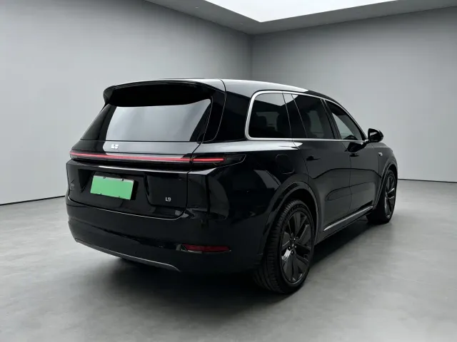 Li Auto L9 — Фото автомобиля 9