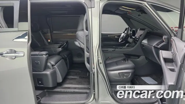 Toyota Alphard — Фото автомобиля 20
