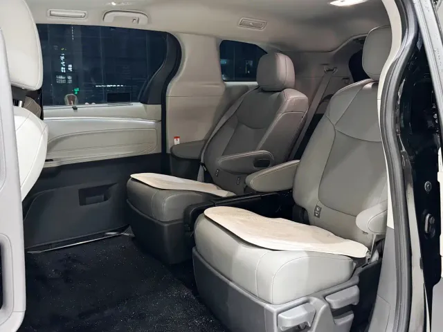 Toyota Granvia — Фото автомобиля 12