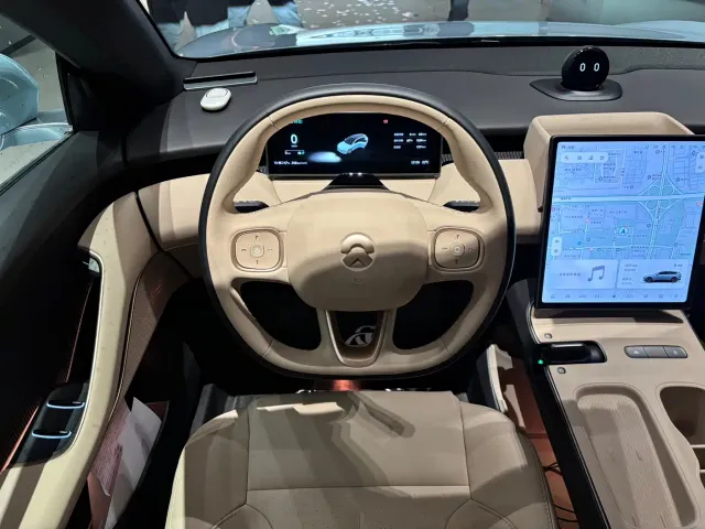 Nio ET5 Touring — Фото автомобиля 13