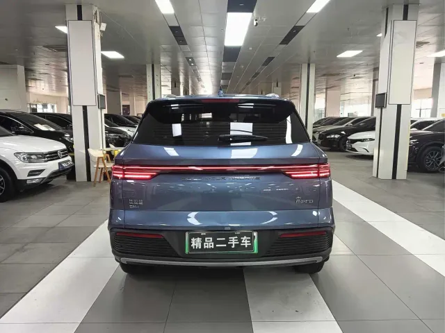 BYD Song Pro — Фото автомобиля 12
