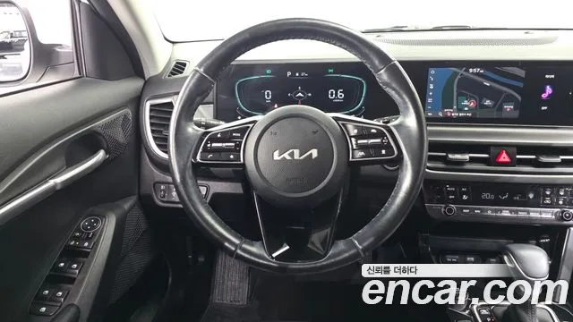 Kia Seltos — Фото автомобиля 12
