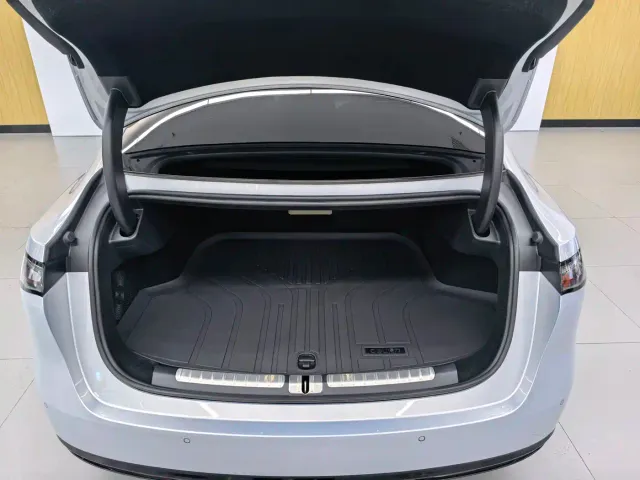 BYD Seal 08 — Фото автомобиля 10