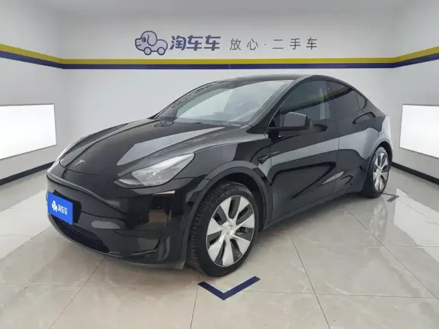 Фотография автомобиля — Tesla Model Y
