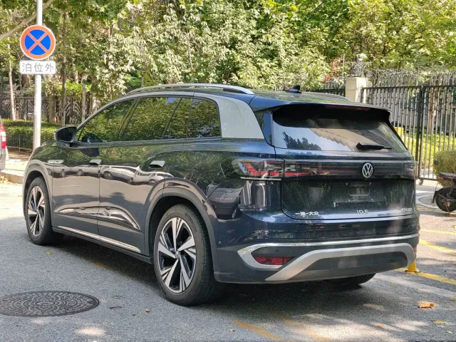 Volkswagen ID.6 Crozz — Фото автомобиля 9