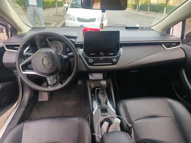 Toyota Corolla — Фото автомобиля 5
