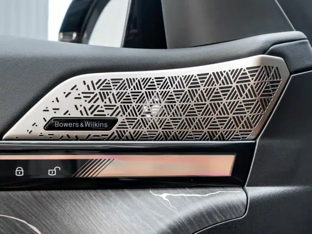 BMW 5 Series — Фото автомобиля 24