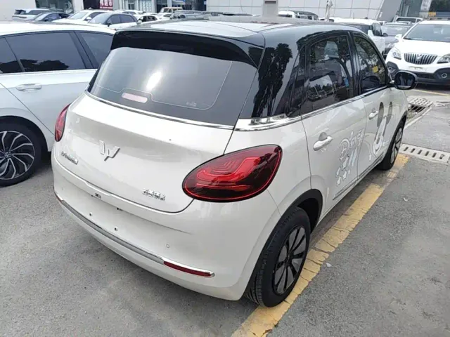 Wuling Bingo — Фото автомобиля 6