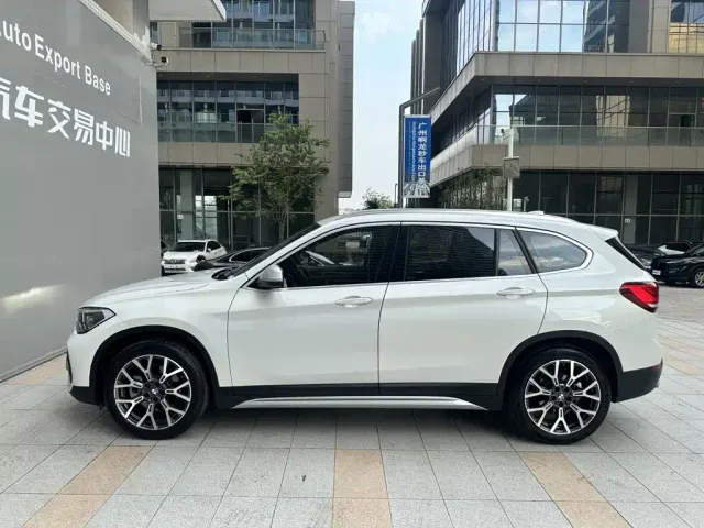 BMW X1 — Фото автомобиля 3