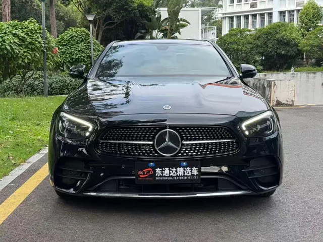 Mercedes-Benz E-Class — Фото автомобиля 4