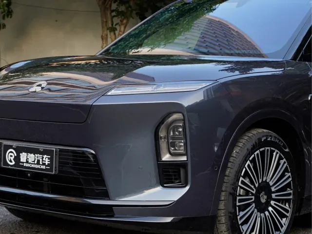 Nio ES8 — Фото автомобиля 7