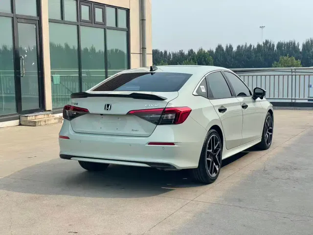 Honda Civic — Фото автомобиля 5