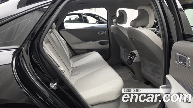 Hyundai Ioniq 6 — Фото автомобиля 18