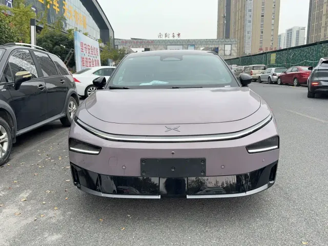 Xpeng P7+ — Фото автомобиля 2