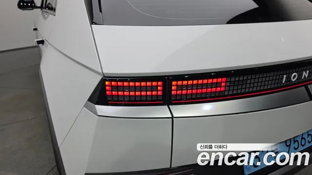 Hyundai Ioniq5 Ioniq5 Long Range AWD — Фото автомобиля 18