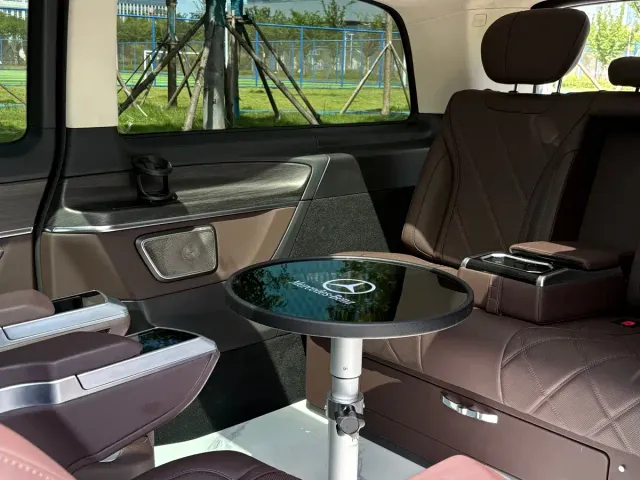 Mercedes-Benz V-Class — Фото автомобиля 13