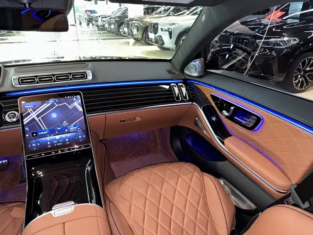 Mercedes-Benz S-Class — Фото автомобиля 18
