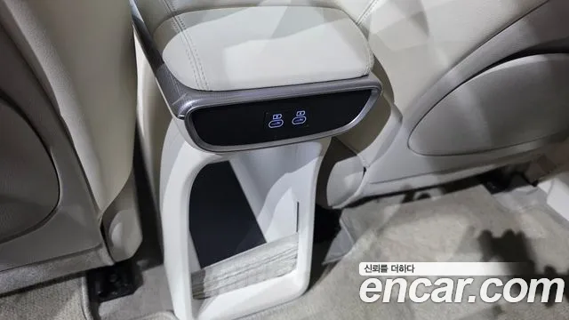 Genesis GV60 — Фото автомобиля 29