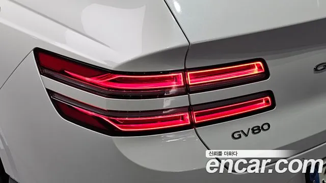 Genesis GV80 — Фото автомобиля 8